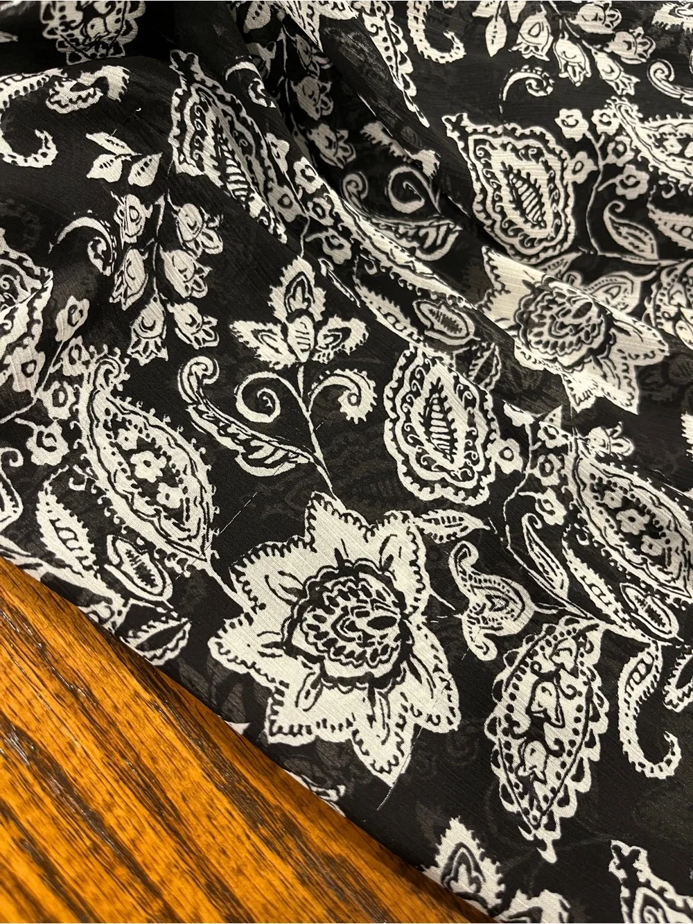 Abercrombie & Fitch Black & White Paisley Halter Maxi Dress size small